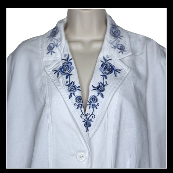 Vintage Women’s Floral Embroidered Blazer XL White Blue 2 Mid-Length Unbranded - Picture 2 of 10